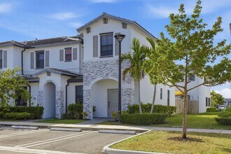 28702 SW 133rd Ct in Homestead, FL - Building Photo - Building Photo