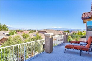 395 Suzanne Peak Ct in Henderson, NV - Building Photo - Building Photo