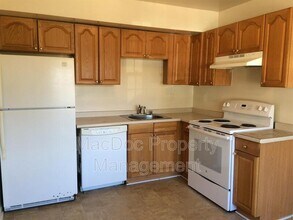 14674 Pinon Ct in Woodbridge, VA - Building Photo - Building Photo