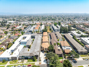 328 E Live Oak St in San Gabriel, CA - Building Photo - Building Photo