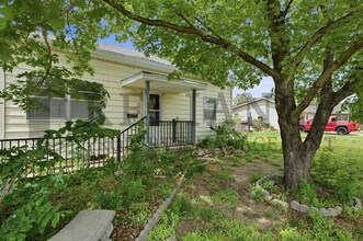 535 N Park Ave in Valley Center, KS - Building Photo - Building Photo