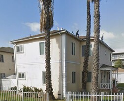 6107 S Hobart Blvd, Unit 6107 South Hobart in Los Angeles, CA - Building Photo