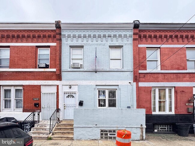 property at 1829 Fontain St