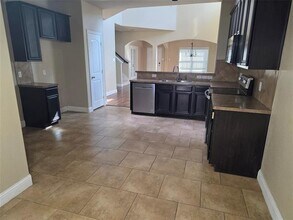 5848 Burgundy Rose Dr in Fort Worth, TX - Building Photo - Building Photo