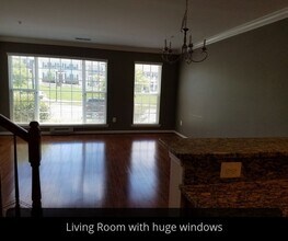 22942 Newcut Rd in Clarksburg, MD - Building Photo - Building Photo