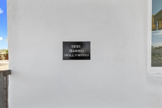 1327 W Speedway Blvd in Tucson, AZ - Foto de edificio - Building Photo