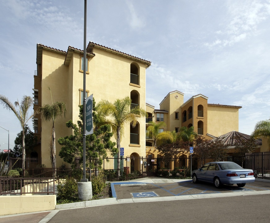 Jean C. McKinney Manor in San Diego, CA - Foto de edificio