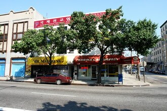 13553 Northern Blvd in Flushing, NY - Building Photo - Building Photo