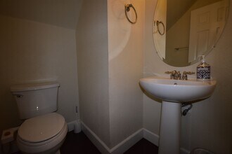 1030 Sierra View Cir in Lincoln, CA - Building Photo - Building Photo
