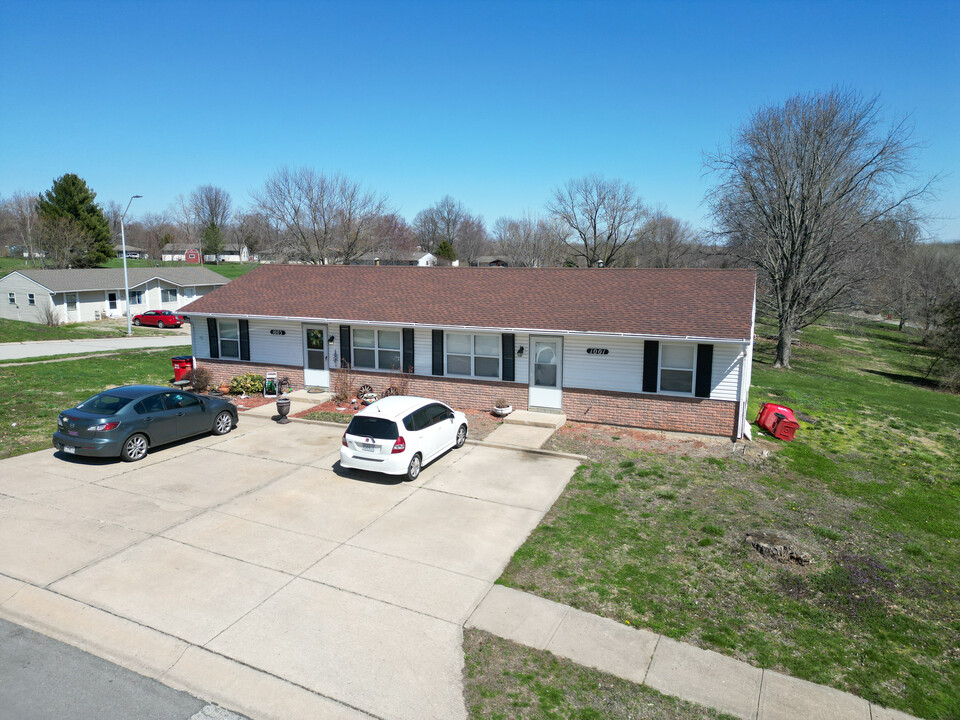 1001-1003 Arrowhead Ridge in Independence, MO - Building Photo