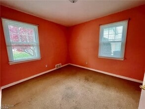 1765 Beechwood St NE in Warren, OH - Building Photo - Building Photo