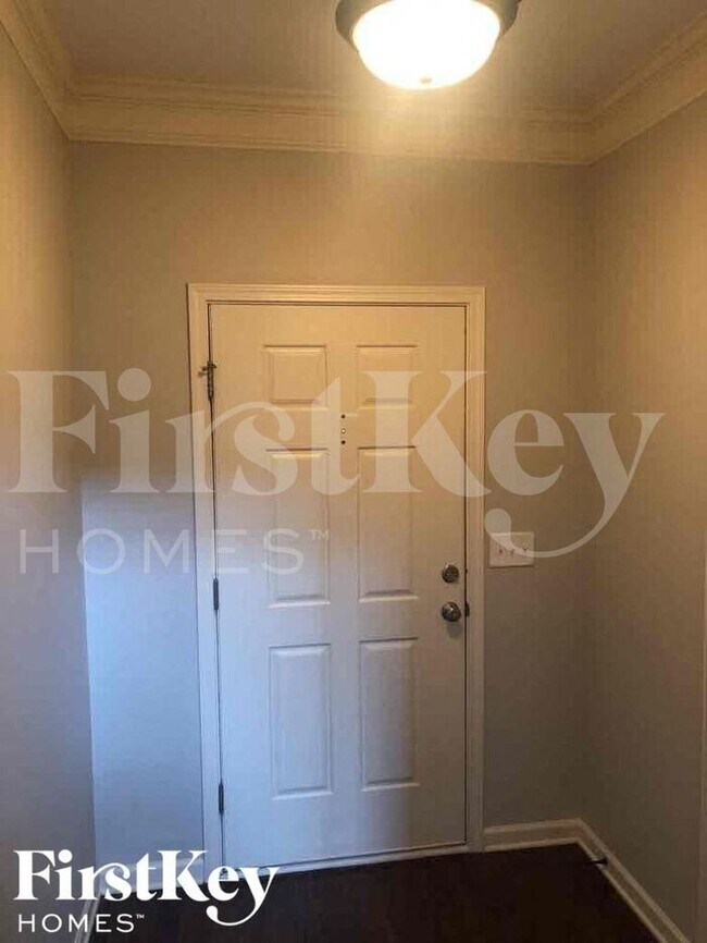 2501 Freemont St in Snellville, GA - Foto de edificio - Building Photo