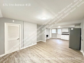 674 5th Ave in Troy, NY - Building Photo - Building Photo