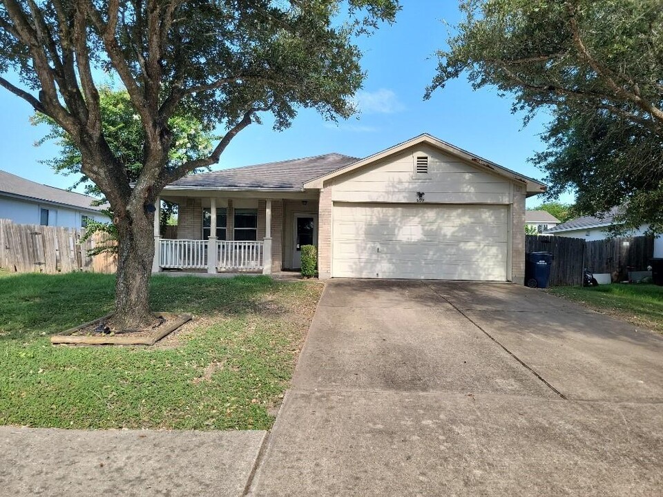 609 Losoya Ct in Hutto, TX - Building Photo