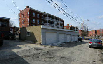 83 Stark St in Manchester, NH - Building Photo - Building Photo