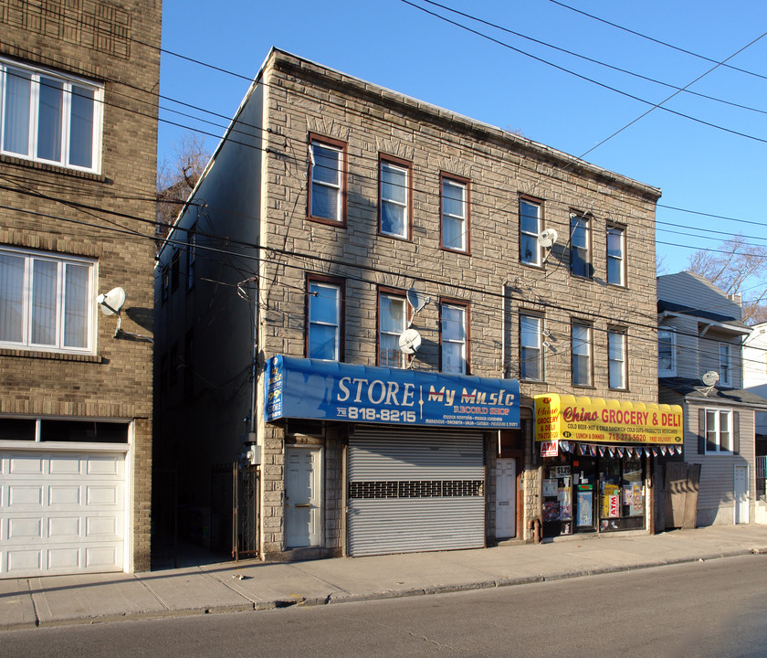 81-83 Brook St in Staten Island, NY - Building Photo