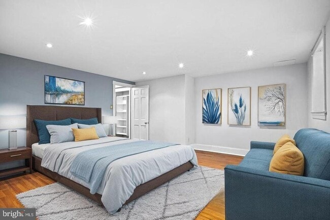 1008 Spruce St in Philadelphia, PA - Foto de edificio - Building Photo