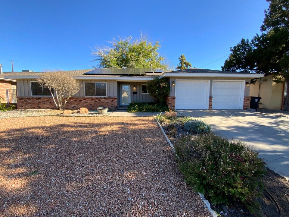 2828 Indiana St NE in Albuquerque, NM - Building Photo