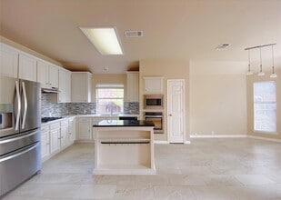 3224 Heatherbrook Dr in Plano, TX - Building Photo - Building Photo