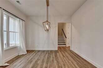 1329 Davis St in Sugar Hill, GA - Building Photo - Building Photo