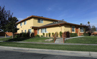 Vista Cascade Apartments