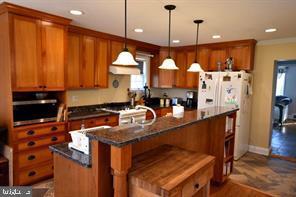10504 Amherst Ave in Silver Spring, MD - Building Photo - Building Photo