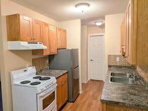 1755 No 9 Highway308 in Agassiz, BC - Building Photo - Building Photo