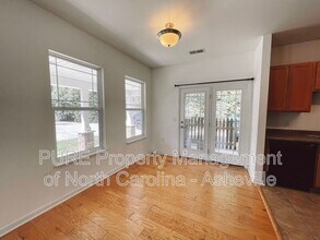 277 Old Farm School Rd in Asheville, NC - Building Photo - Building Photo