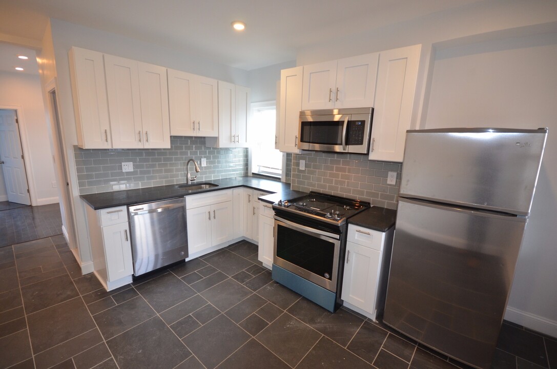 28 Chelsea St, Unit 3 BED East Boston in Boston, MA - Building Photo