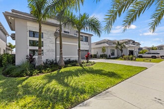 12884 Wingspan Ct in Palm Beach Gardens, FL - Building Photo - Building Photo