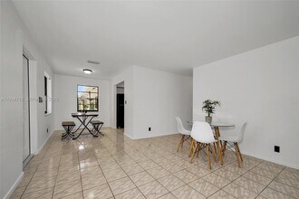 1204 NE 17th Way in Fort Lauderdale, FL - Building Photo - Building Photo
