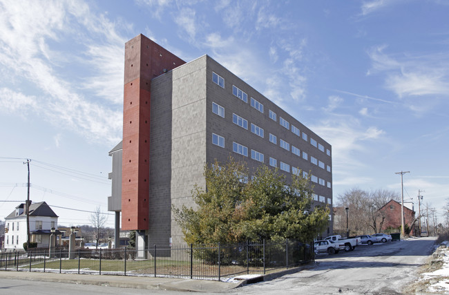 Bennett Place Apartments in Pittsburgh, PA - Building Photo - Building Photo