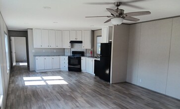 584 Flatwoods Way in Newport, TN - Building Photo - Building Photo