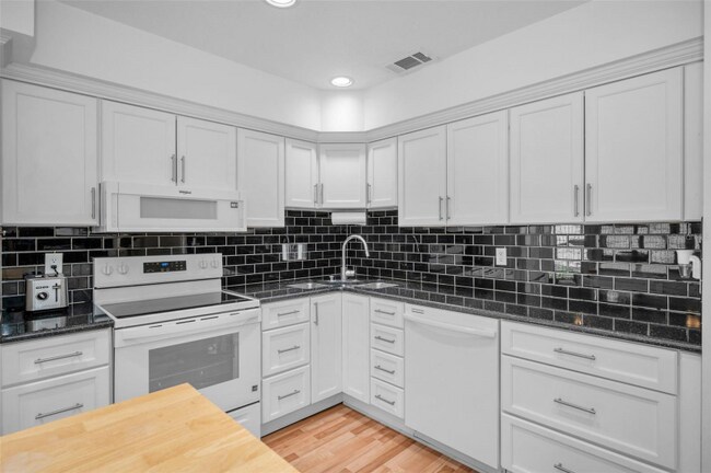 2017 Santiago Way S in Clearwater, FL - Building Photo - Building Photo