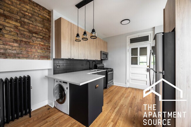 property at 4011 N Lowell Ave