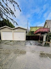 518 E Magnolia St in Bellingham, WA - Building Photo - Building Photo