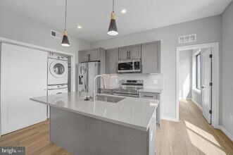 1205 S 15th St in Philadelphia, PA - Building Photo - Building Photo