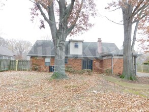 2493 Tarbet Dr in Memphis, TN - Building Photo - Building Photo