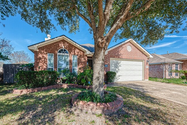 property at 11015 WARATH Oak Ct