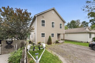 5307 Dickson Rd in Howell, MI - Building Photo - Building Photo