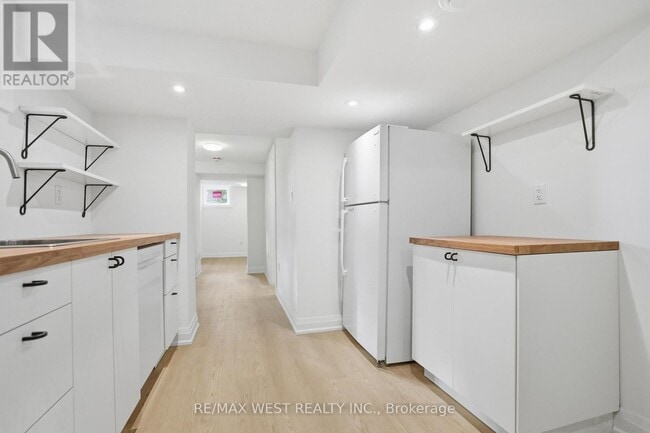 85 Allanbrooke Dr in Toronto, ON - Building Photo - Building Photo