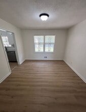 2111 N 49th St in Kansas City, KS - Building Photo - Building Photo