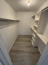 919 S Weatherred Dr in Richardson, TX - Building Photo - Building Photo