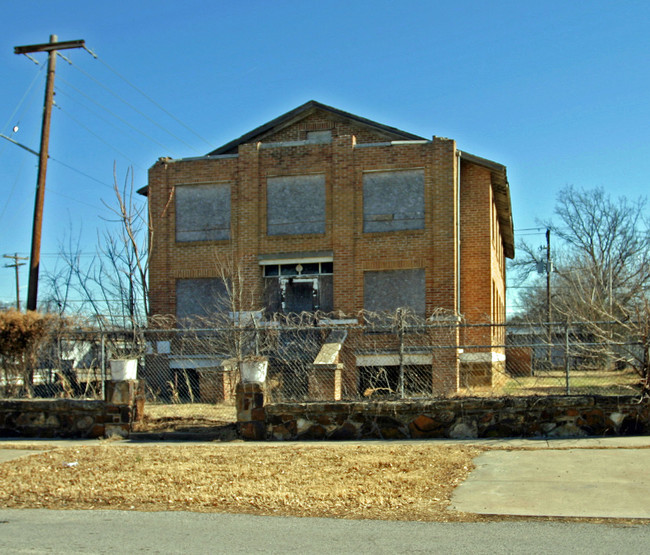 Old Franklin Hospital in Claremore, OK - Building Photo - Building Photo