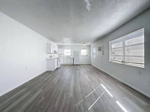 650 East Harbor Dr S in St. Petersburg, FL - Building Photo - Building Photo