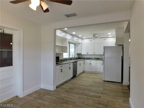 287 Poe Ave in North Fort Myers, FL - Building Photo - Building Photo