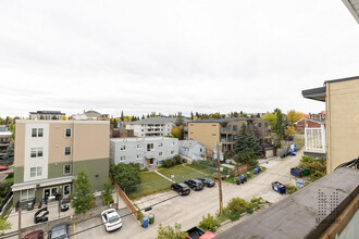 Bankview 1711 in Calgary, AB - Building Photo - Building Photo