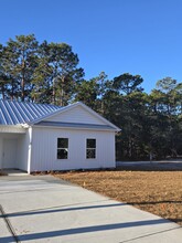 510 Barber Rd in Southport, NC - Building Photo - Building Photo