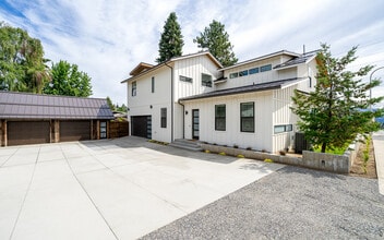 500 Surry Rd, Unit B in Wenatchee, WA - Foto de edificio - Building Photo