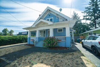 5114 SE Holgate Blvd-Unit -A in Portland, OR - Foto de edificio - Building Photo